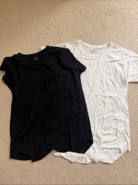 2 Madewell Classic Black & White Crewneck Tee gently use